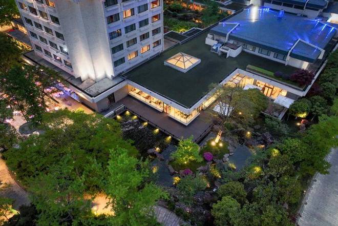 助餐厅开启“龙虾宴黄龙见”小龙虾主题自助CQ9电子平台网站黄龙饭店D’Cafe自(图4)